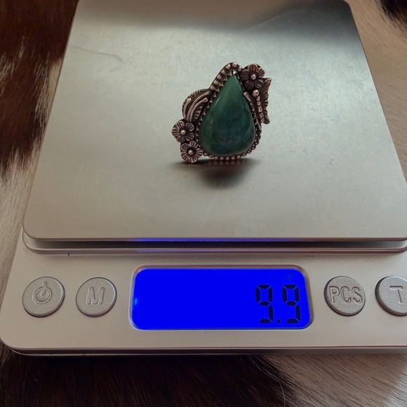 Sterling Silver Teardrop Turquoise Statement Ring - Green Teardrop Stone - Picture 7 of 13